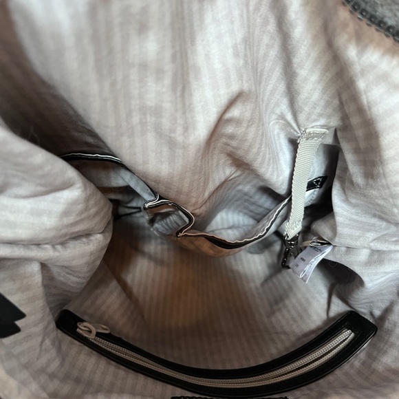 Back pack - Picture 12 of 16